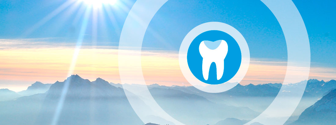 Großes Bergpanorama als Symbol für die Wiederherstellung unsere Zähne durch Füllungen und Inlays.